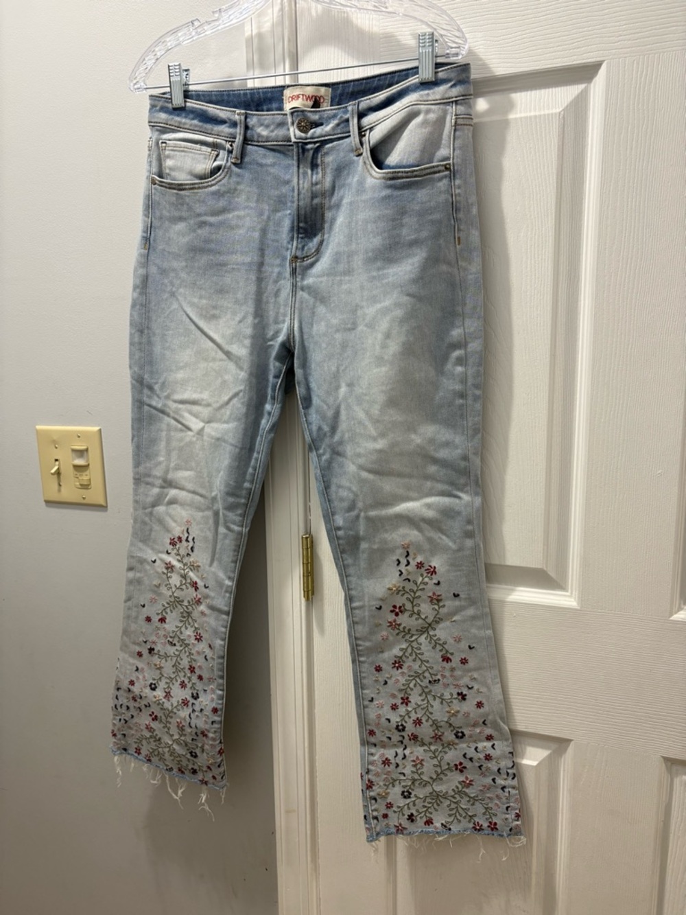 Driftwood Roxy Embroidered Kick Flare Raw Hem Jeans Size 30 26” Inseam